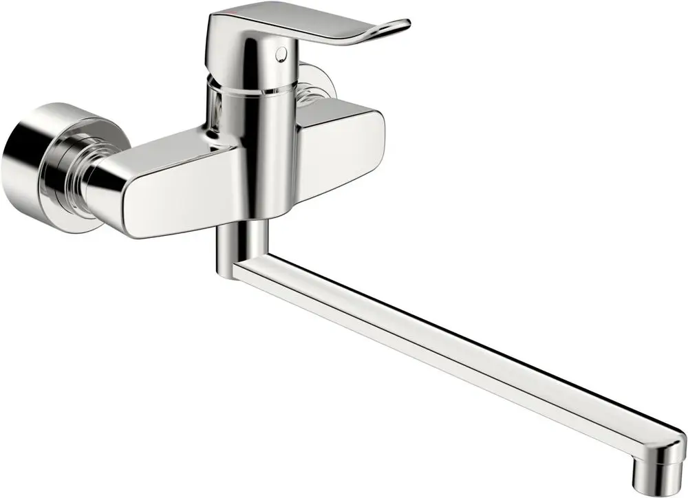 Ein HANSAMischer in glänzendem Chrom mit einem langen Bedienungshebel und einer ausgezogenen Wasserabgabe, montiert an der Wand.